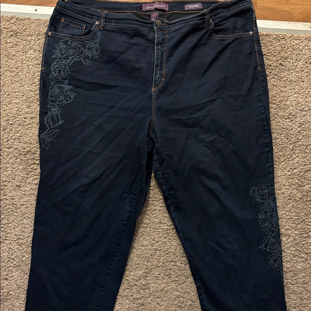 Gloria Vanderbilt Woman’s 22W Amanda Style Dark Wash Floral Designs Straight Leg - Picture 7 of 12